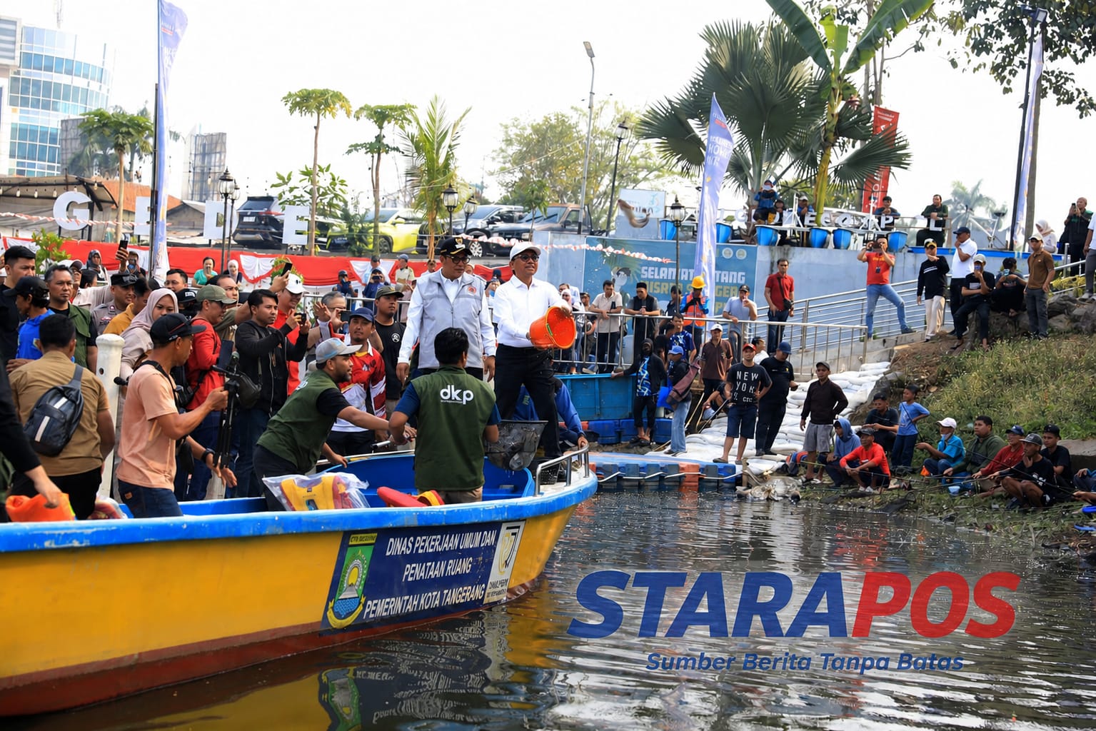 Mancing Bersama HUT RI, Sachrudin Ajak Warga Jaga Kebersihan Situ Gede